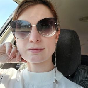 Meet your Posher, Summer